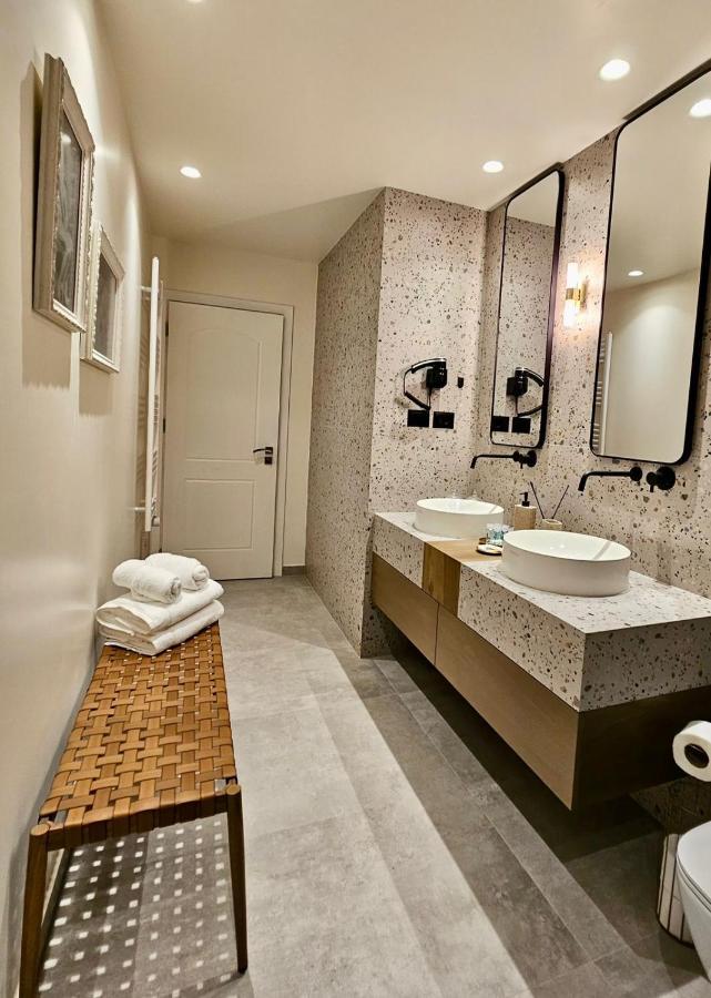 Novi'S Luxury Apartment 2 Гирокастра Экстерьер фото